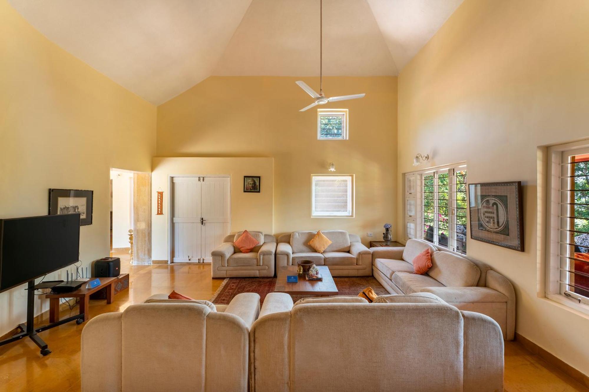 Saffronstays Garnet House 马哈巴莱斯赫瓦尔 外观 照片
