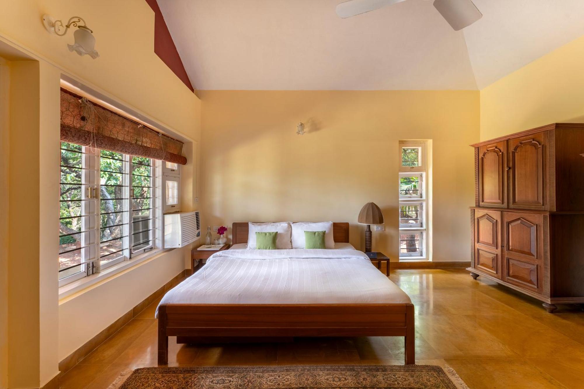 Saffronstays Garnet House 马哈巴莱斯赫瓦尔 外观 照片