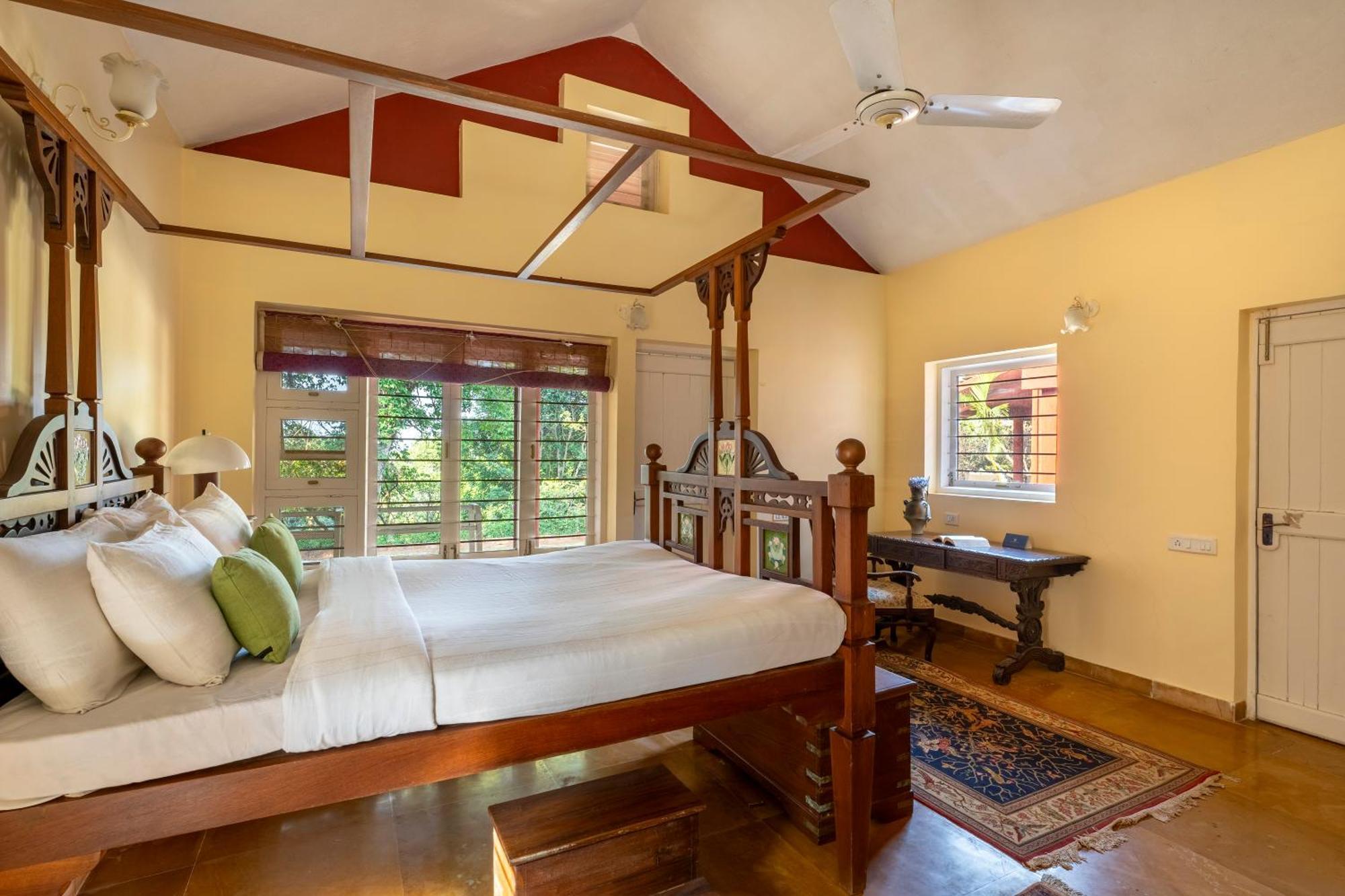 Saffronstays Garnet House 马哈巴莱斯赫瓦尔 外观 照片