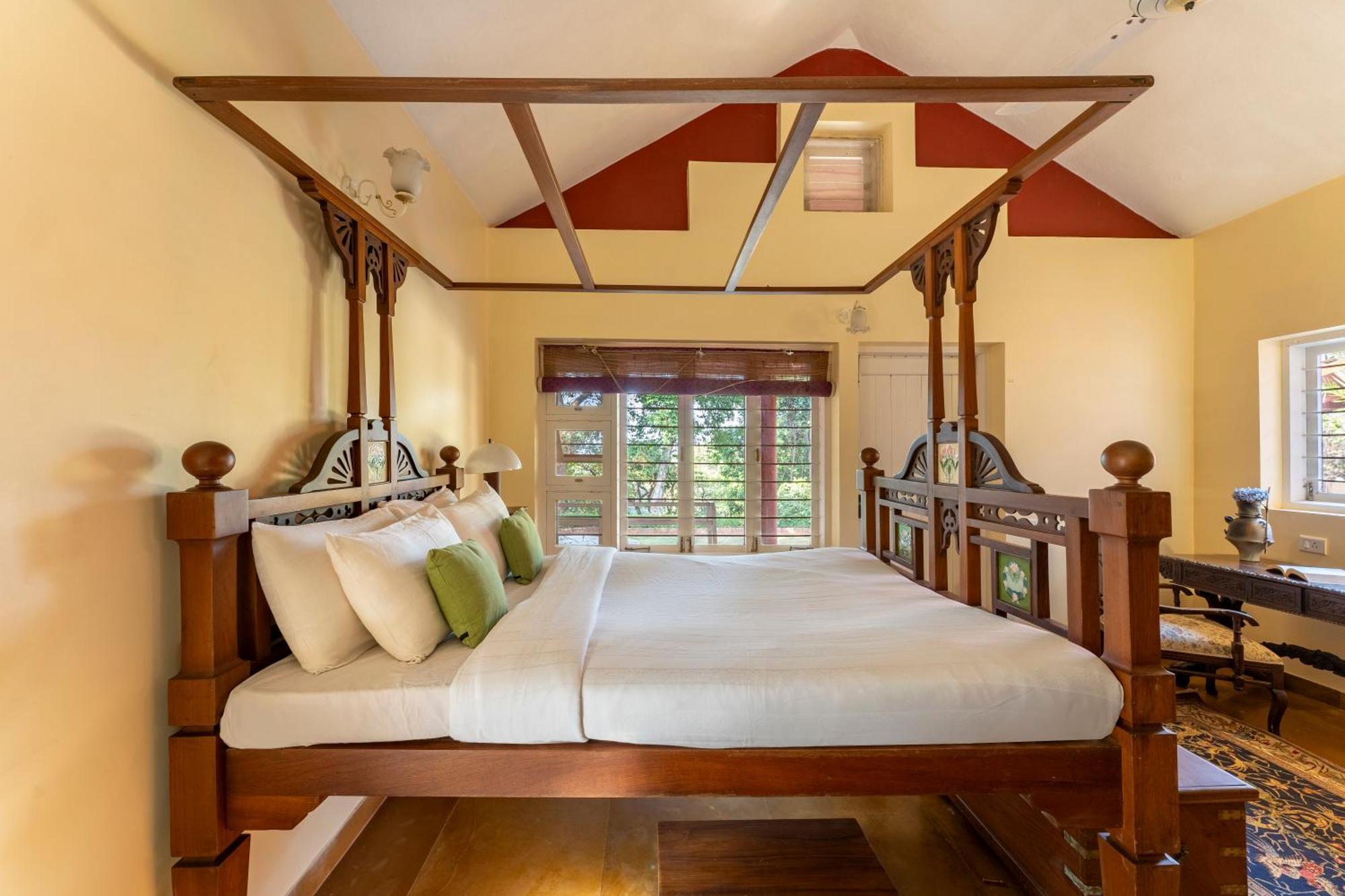 Saffronstays Garnet House 马哈巴莱斯赫瓦尔 外观 照片