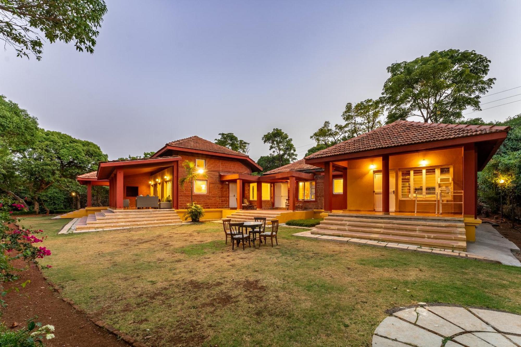 Saffronstays Garnet House 马哈巴莱斯赫瓦尔 外观 照片